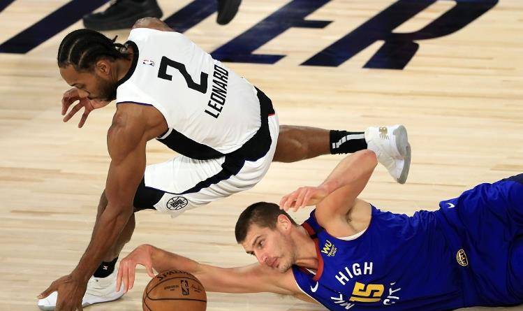  快船乔治轮休引发争议,卢指导解释负荷管理必要性