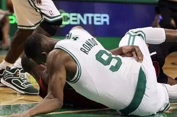  米切尔首秀砍下36分，骑士客场掀翻凯尔特人爆出最大冷门